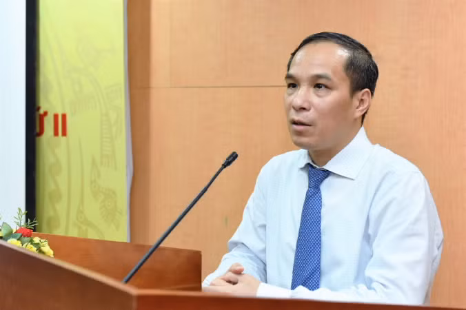 Trong quá trình công tác tại Vụ Pháp chế, ông Sơn được biết đến là người đã có nhiều đóng góp cùng ban lãnh đạo NHNN và Vụ Pháp chế xây dựng Nghị định 24 về quản lý thị trường vàng, Nghị quyết 42 về thí điểm xử lý nợ xấu. Ông Sơn còn được xem là “chuyên gia” về bitcoin và các quy định liên quan đến pháp luật của tiền ảo, tiền số. 