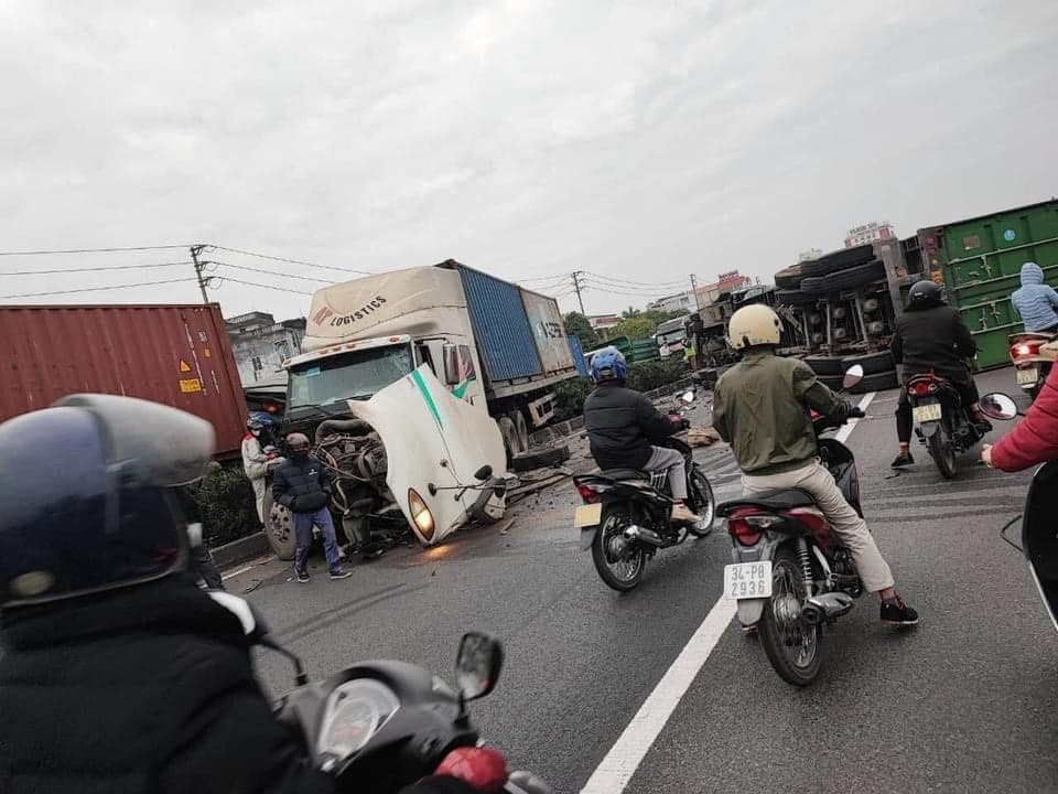 Toan canh TNGT lien hoan tren QL 5, 1 nguoi chet, 2 nguoi bi thuong-Hinh-3