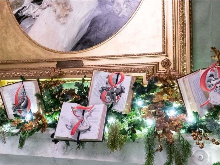 Không khí giáng sinh 2019 đã tràn ngập khắp Nhà Trắng.