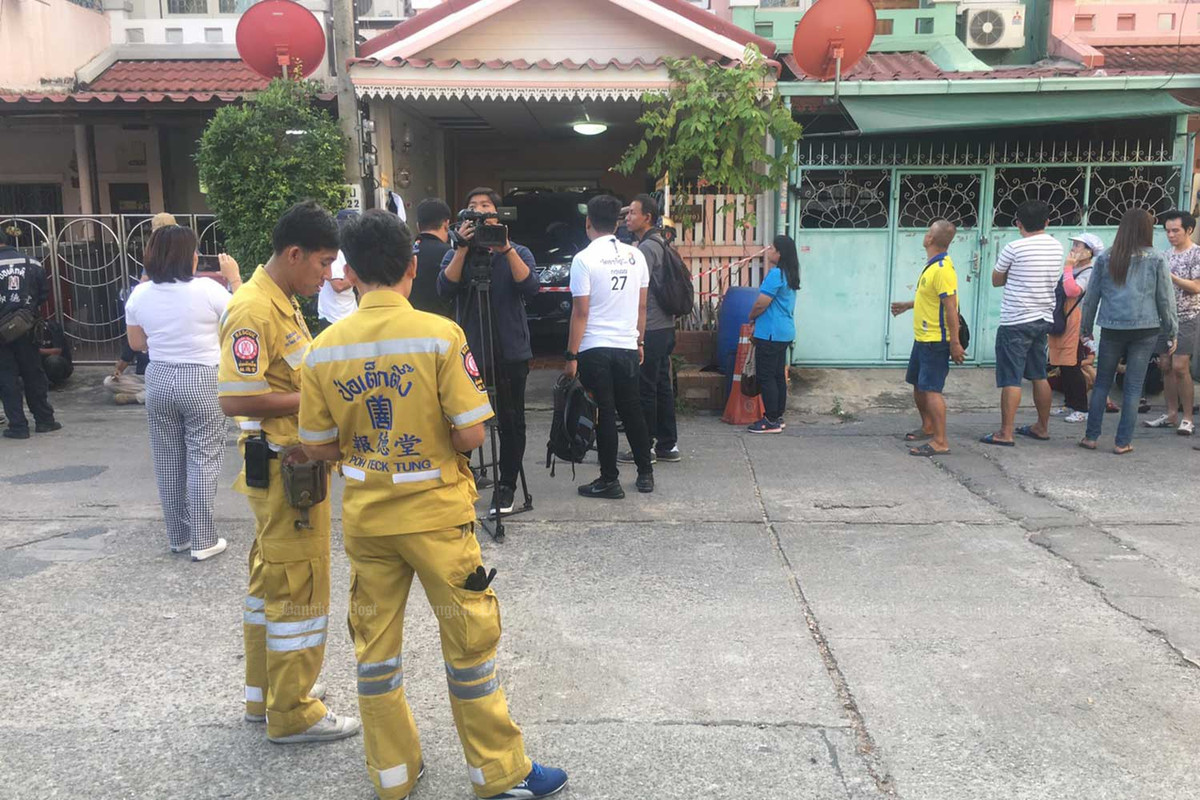 Khi tới hiện trường, cảnh sát phát hiện 5 phần cơ thể của một phụ nữ gồm đầu, hai cánh tay và thân người với 9 vết thương ở phía sau lưng và phần dưới từ thắt lưng trở xuống. Trên cổ nạn nhân có một vết chém. Nhiều bộ phận cơ thể người được cất giấu trong tủ lạnh. Ảnh: BP.