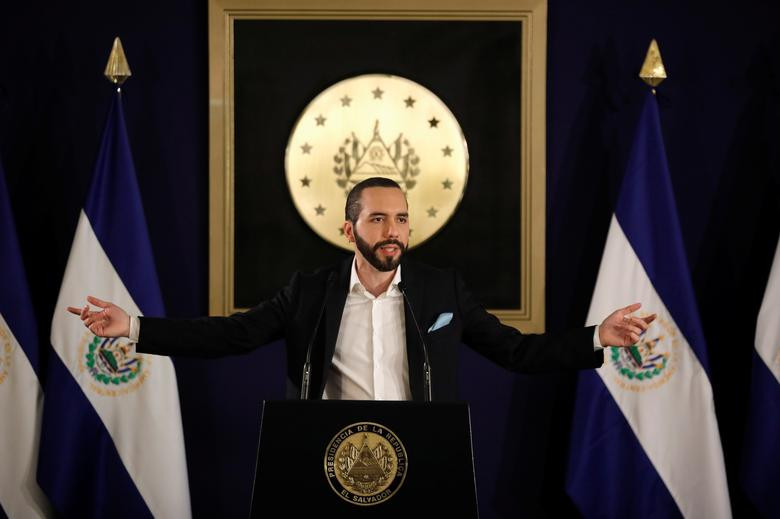 Ông Nayib Bukele, 38 tuổi, là Tổng thống thứ 46 và hiện tại của El Salvador sau khi giành chiến thắng trong cuộc bầu cử năm 2019. Ảnh: Reuters.