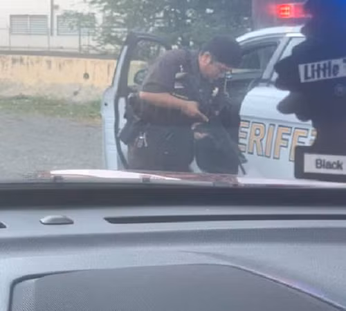 Toan canh xa sung kinh hoang tai can cu quan su My o Tran Chau Cang-Hinh-7