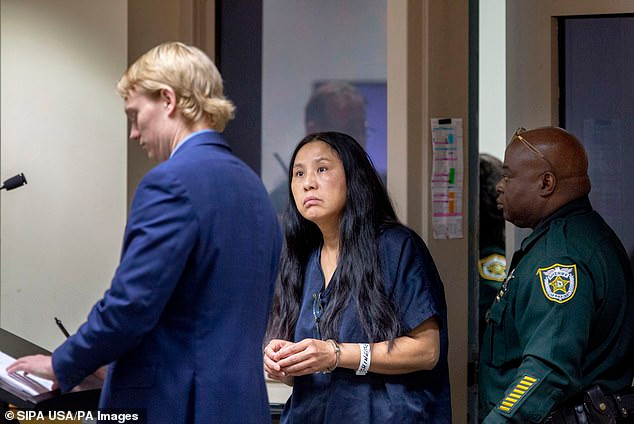 Lu hiện đang bị tạm giữ tại nhà tù ở Palm Beach và bị buộc tội rình mò, lảng vảng. Ảnh: PA.