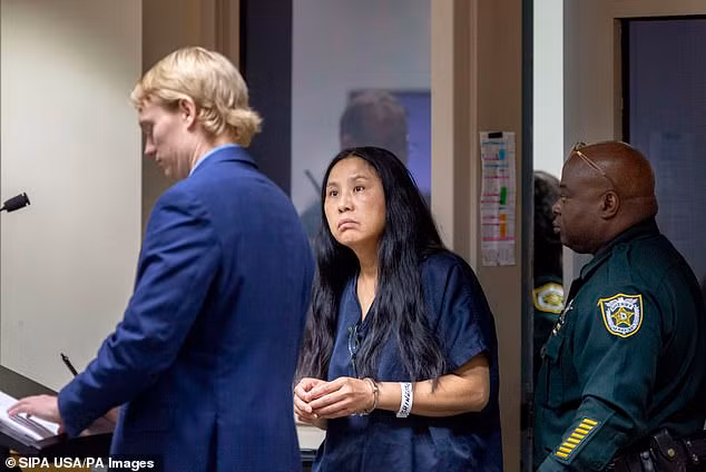 Lu hiện đang bị tạm giữ tại nhà tù ở Palm Beach và bị buộc tội rình mò, lảng vảng. Ảnh: PA.