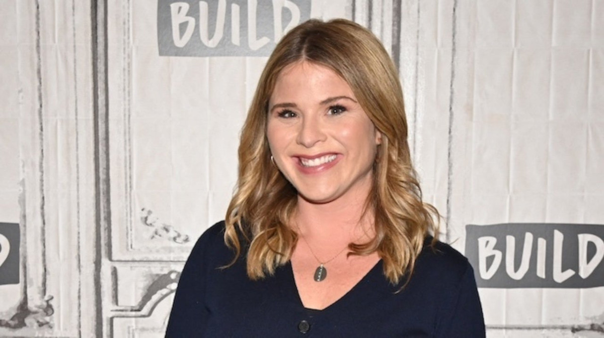 Hồi năm 2000, khi ông Bush tham gia cuộc đua vào Nhà Trắng, Jenna đã lên tiếng phản đối. "Con chỉ mong cha không tham gia tranh cử (tổng thống). Điều đó sẽ thay đổi cuộc sống của chúng ta", cô nói. Ảnh: TS.