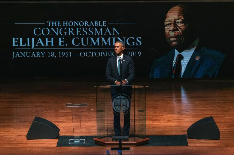 Cựu Tổng thống Obama phát biểu trong lễ tang của cố nghị sĩ Mỹ Elijah Cummings tại nhà thờ New Psalmist ở Baltimore, Maryland, ngày 25/10/2019.