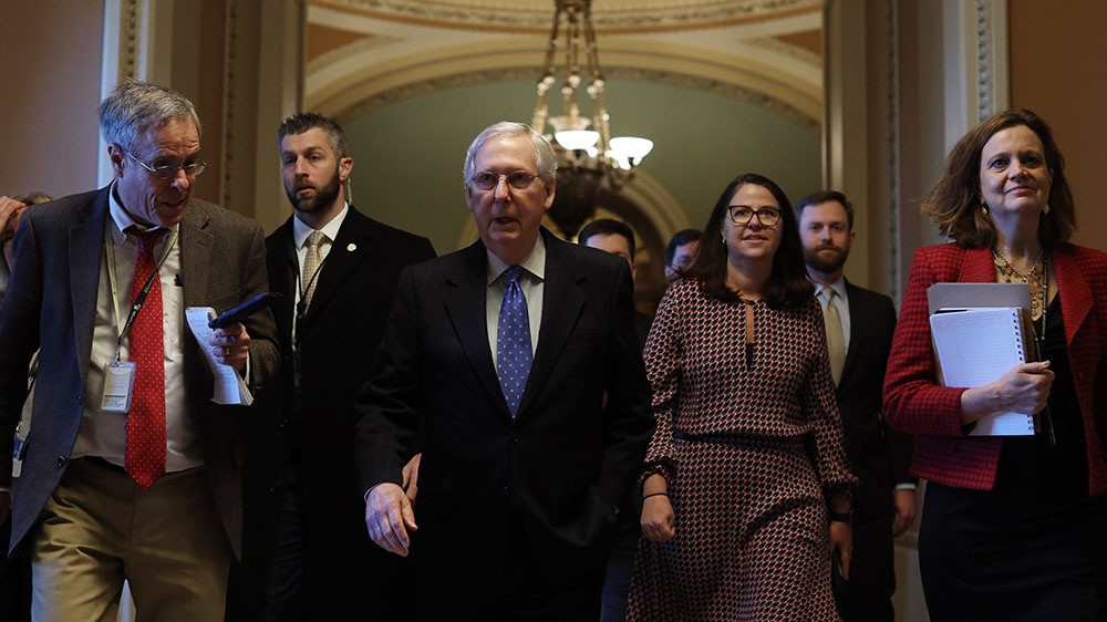 Tong thong Trump lo lang khi phien toa luan toi o Thuong vien co the keo dai-Hinh-4