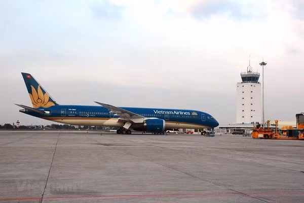 May bay Vietnam Airlines ha canh khan o An Do de cap cuu hanh khach