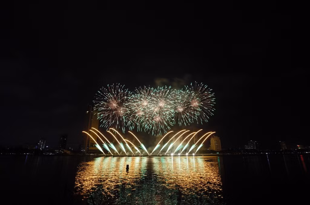 Màn trình diễn pháo hoa của đội Ba Lan đã đưa khán giả vào một thế giới thần tiên của những lời ca, vũ điệu và niềm vui.