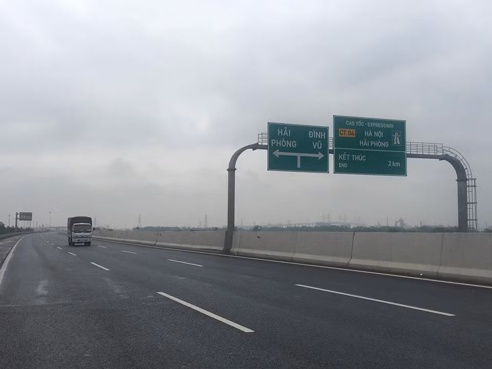 Chiều dài quãng đường từ Hạ Long đi Hải Phòng giảm được 2/3 từ 75km xuống còn 25km.