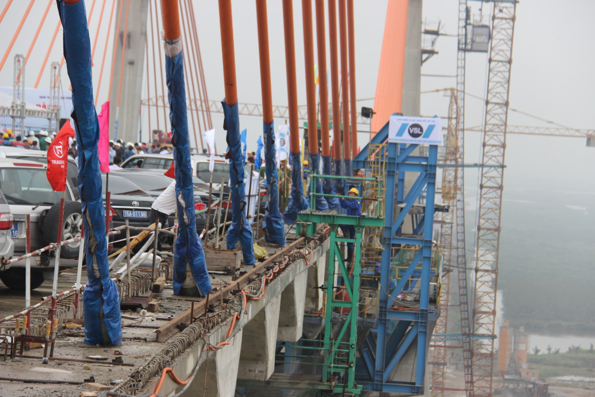 Dự án hoàn thành sẽ rút ngắn quãng đường từ TP Hạ Long đi Hà Nội là 180km như hiện nay xuống còn 130km.