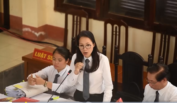 Luật sư Trần Hồng Phúc tại phiên tòa.