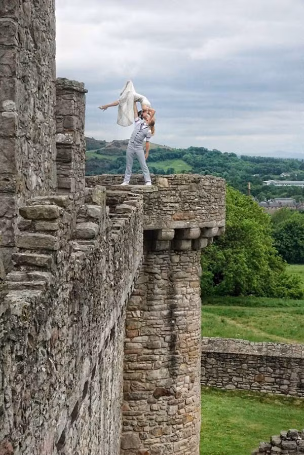 Một bức ảnh không thể đẹp hơn, chụp tại lâu đài Craigmillar, Edinburgh, Scotland.