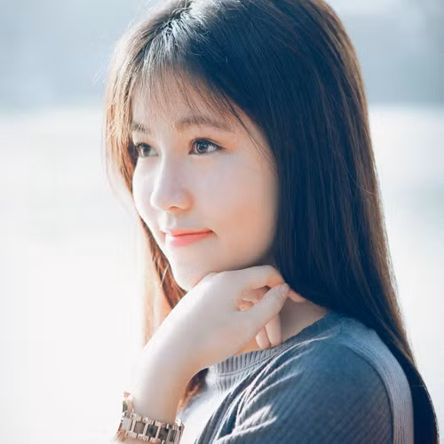 Cùng ngắm thêm một số hình ảnh xinh đẹp của cô bạn hot girl kỳ thi ĐH 2017.