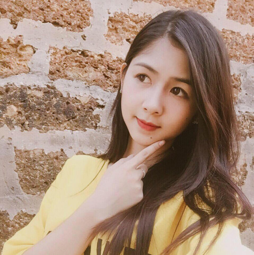 Cách “tập hợp fan” duy nhất của cô nàng là thông báo việc mình tham gia Miss Teen trên trang cá nhân.