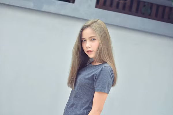 Những hình ảnh đời thường của cô gái xinh đẹp.