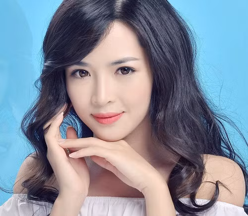 Trước khi thẩm mỹ, vì nhan sắc kém xinh, Quỳnh không có được việc làm ổn định, nếu có việc làm thêm thì cũng rất vất vả, mọi thứ đều khó khăn và liên quan đến vật chất. "Không giúp đỡ được gia đình, Quỳnh cảm giác học xong mình không có chút giá trị gì", Thanh Quỳnh cho biết. Hiện tại, Quỳnh đã có thể trang trải các chi phí cá nhân, một phần giúp đỡ cha mẹ và có cuộc sống ổn định hơn trước.