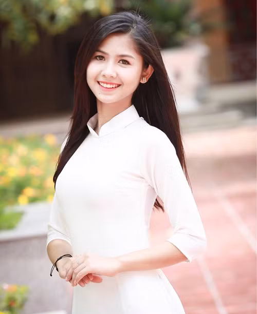 Trong vòng đầu tiên, Thanh Thư liên tục dẫn đầu lượt bình chọn, dù không mấy khi chia sẻ, hô hào mọi người bình chọn cho mình.