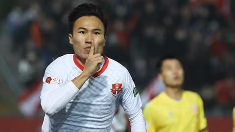 HLV Kiatisak tiet lo HAGL ban Trieu Viet Hung cho Hai Phong FC