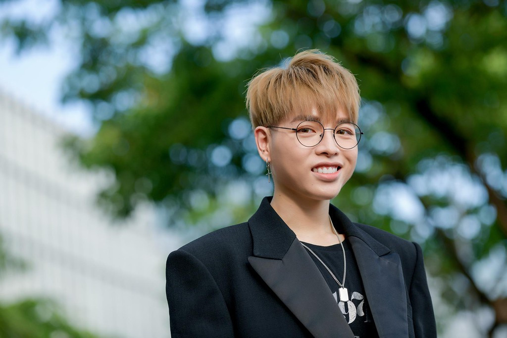 Đây là dấu mốc của Đức Phúc, tên tuổi của anh được nhiều người nhắc đến. Thời gian gần đây, nam ca sĩ cũng có nhiều ca khúc được chú ý như Anh ở đây mà, Yêu được không, Hết thương cạn nhớ.