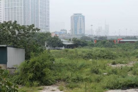 Nằm trên địa chỉ 220 Trần Duy Hưng, Cầu Giấy, Hà Nội, vị trí dự án IFT nằm trong quần thể Khu đô thị mới Mỹ Đình, khu vực đang chứng kiến những phát triển vượt bậc về khu đô thị kinh tế cũng như văn hóa. Chính vì thế, đây được coi là mảnh đất vàng của Thủ đô.