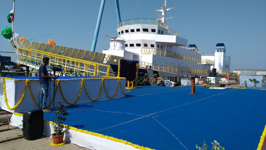 Theo dữ liệu được công bố, xưởng đóng tàu RNEL lâm vào tình trạng thua lỗ nặng nề trong một thời gian dài, cơ sở này đã bị đưa ra rao bán vào cuối tháng 5/2020.