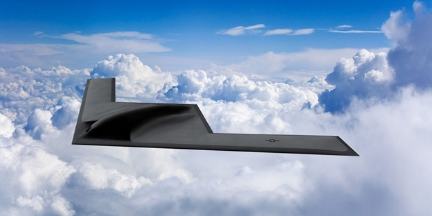 Để vượt qua lưới lửa phòng thủ Nga, B-21 được phát triển với những công nghệ cực tối tân. Dựa trên hình ảnh mới, có thể thấy rõ các cửa hút khí gần như bằng phẳng và phần lớp vỏ động cơ với lớp phủ tinh xảo.