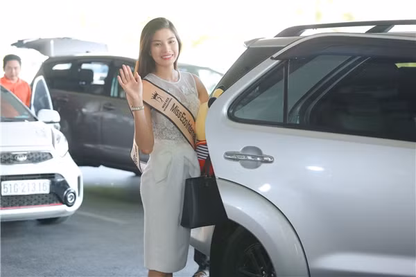 Cũng theo lời Nguyễn Thị Thành, suốt thời gian tham gia cuộc thi cô hạn chế sử dụng điện thoại và không đọc tin tức để tránh làm ảnh hưởng tinh thần. Ông Trần Trọng Hiếu cũng khẳng định Nguyễn Thị Thành đi thi với tư cách thí sinh tự do và phía ông không cố tình làm trái quy định pháp luật.
