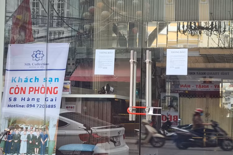 Hoạt động kinh doanh của các khách sạn “xịn xò” ở phố cổ Hà Nội càng trở nên khốn đốn hơn bao giờ hết.