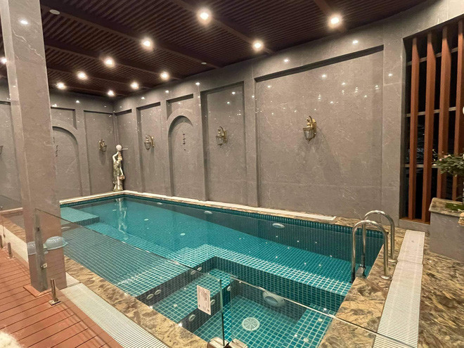 Thuc hu lau dai dat vang 'tu dau den chan' cua dai gia Viet 'menh Hoa'-Hinh-10