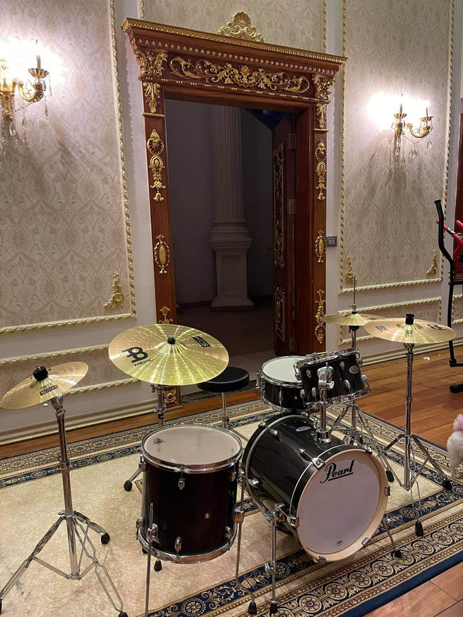 Thuc hu lau dai dat vang 'tu dau den chan' cua dai gia Viet 'menh Hoa'-Hinh-11