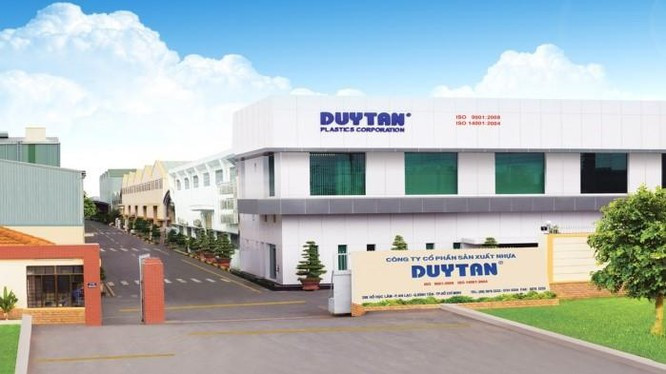 Nhua Duy Tan lam an the nao truoc khi bi 