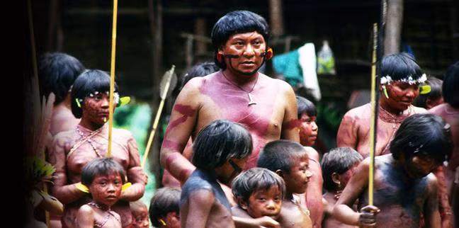 Hot hoang tuc uong... xac nguoi di nhat qua dat