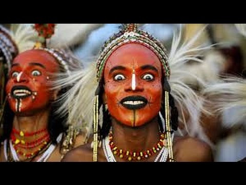 Mặc dù vậy, điểm chung nhất của thổ dân Nam Mỹ chính là họ không hề mặc quần áo, nếu có cũng chỉ mặc quần chứ không hề mặc áo. Ảnh: Fiena.