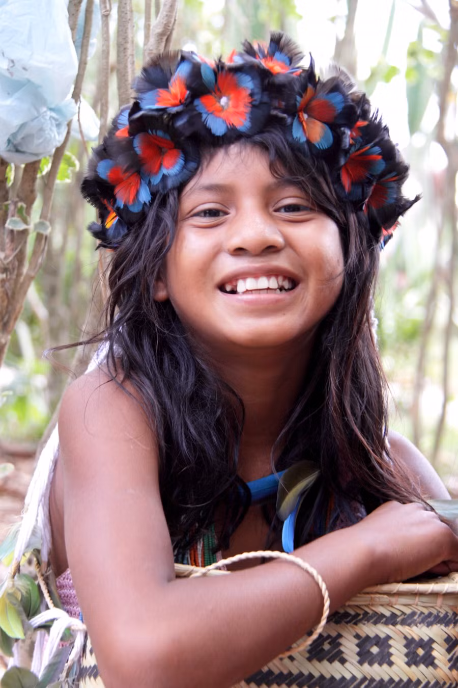 Hay là có được một món đồ trang sức handmade tuyệt đẹp như thế này. Ảnh: Brightside.