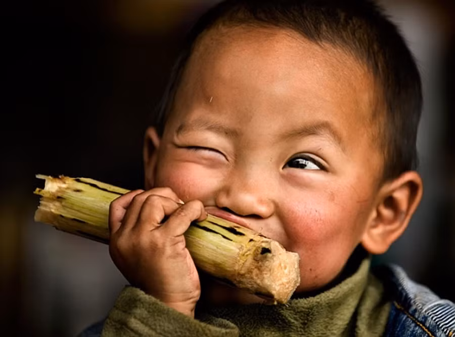 Nụ cười của bé toát lên vẻ hồn nhiên và vô tư sẽ khiến bạn quên hết mệt nhọc. Ảnh: Brightside.