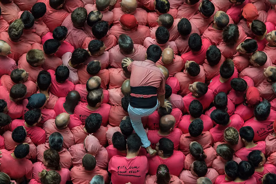 Đây là một môn thể thao đòi hỏi sự chính xác, tính khoa học và sự đoàn kết rất cao.