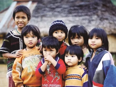 Những bức hình của phượt thủ trông rất bình dị, đánh dấu những nơi mà họ đi qua. Ảnh: Tienphong.