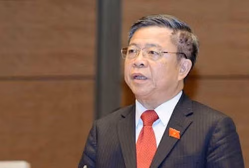 Năm 2017, Thủ tướng quyết định thi hành kỷ luật xóa tư cách nguyên Phó chủ tịch UBND tỉnh Hà Tĩnh nhiệm kỳ 2005 – 2010 và nguyên Chủ tịch UBND tỉnh Hà Tĩnh nhiệm kỳ 2010 – 2015 đối với ông Võ Kim Cự.