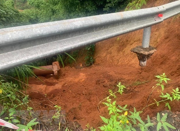 Vi sao tuyen duong Binh Phuoc- Lam Dong sat lo nghiem trong?