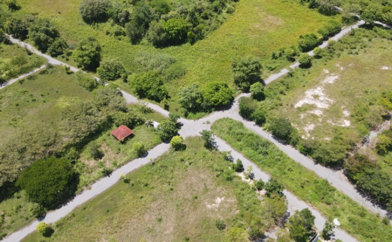 Đây là dự án mà người dân mua đất bằng “Hợp đồng góp vốn” đã trả đủ tiền nhưng hàng chục năm nay vẫn chưa nhận được giấy chứng nhận quyền sử dụng đất. (Ảnh: Dân Trí).