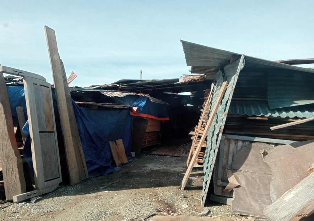 Hàng nghìn m2 đất nông nghiệp đã được “hô biến” thành nhà xưởng.