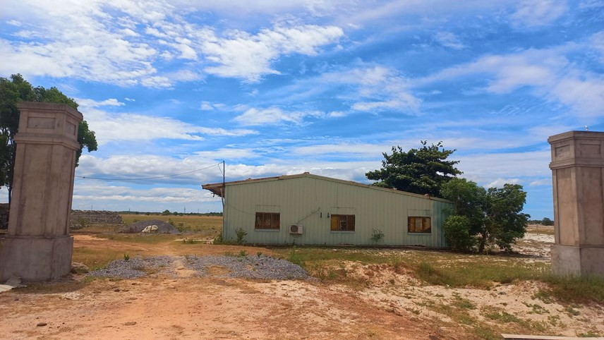 Theo ông Hà Sỹ Đồng - Phó Chủ tịch Thường trực UBND tỉnh Quảng Trị, lý do thu hồi đất dự án Xây dựng kết cấu hạ tầng kỹ thuật Cụm công nghiệp Đông Gio Linh là do doanh nghiệp chậm sử dụng đất quá 24 tháng so với tiến độ ghi trong dự án đầu tư, kể từ ngày bàn giao đất tại thực địa. (Ảnh: Đại Đoàn Kết).