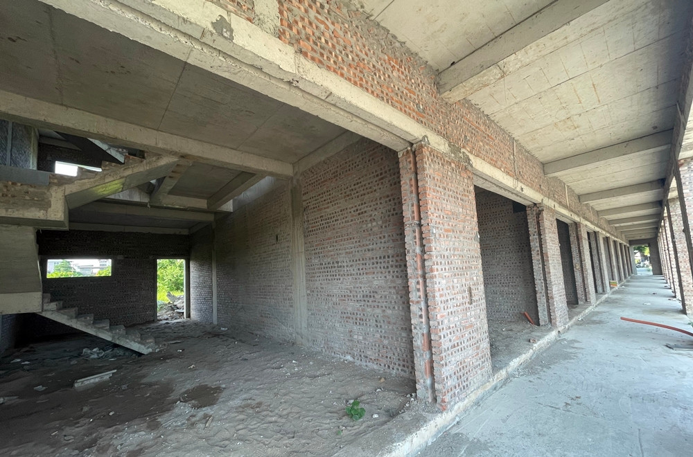 Đối với giá những căn biệt thự, chào bán cao hơn, khoảng 35-36 tỷ đồng/căn 200m2.