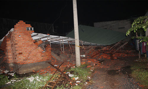 Sap nha dang xay dung o TP HCM, 11 nguoi bi vui lap