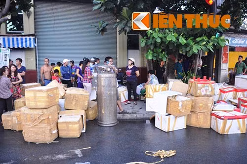 Nhiều tài sản được di chuyển ra ngoài.