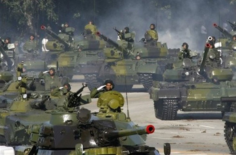 Lực lượng Lục quân Cuba vẫn là thành phần đông đảo nhất trong các thành phần chính cấu thành nên lực lượng vũ trang Cuba. Hầu hết trang bị của lục quân đều xuất xứ từ Liên Xô và một vài nước khác, ngoài ra còn do Cuba thực hiện nâng cấp, cải tiến trang bị.