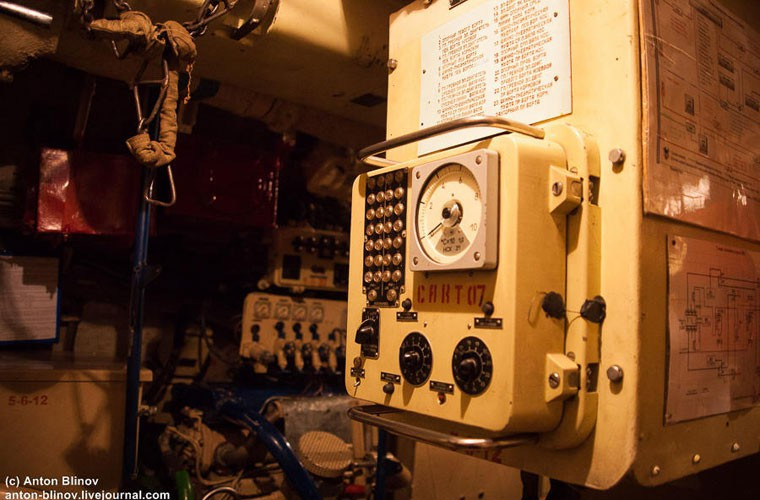 Lịch sử tàu Zaporizhzhia sau khi Liên Xô tan rã là chuỗi ngày thăng trầm: nghỉ hưu - rao bán - nâng cấp - hoạt động - nghỉ hưu trong suốt giai đoạn 1997-2014.