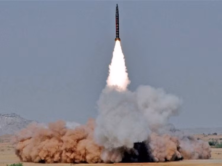 Pakistan phong thu ten lua co the mang dau dan hat nhan