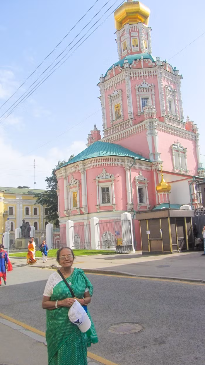 Một tấm ảnh kỷ niệm khi cụ bà đến quảng trường Đỏ, Nga vào năm 2015.